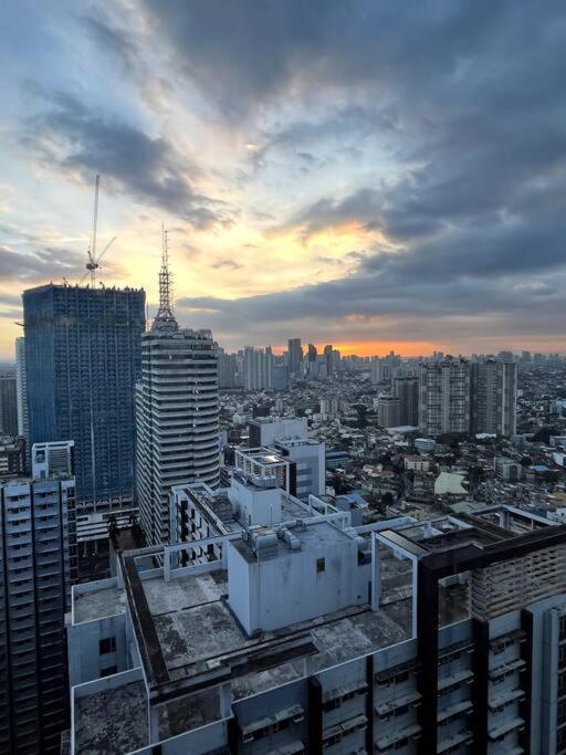 Cozy Studio Unit At Fame Residence Metro Manila Exterior foto